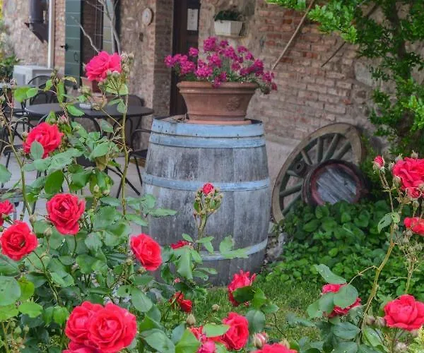 Il Mio Casale Couette-café 3*